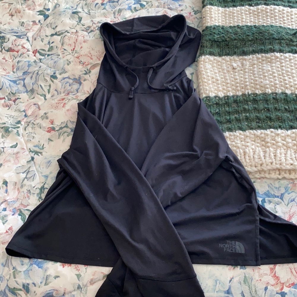 NWOT North Face Flash Dry Hoodie